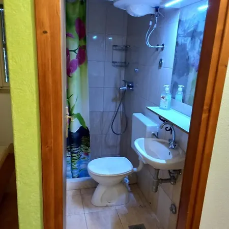 Astra Apartment *